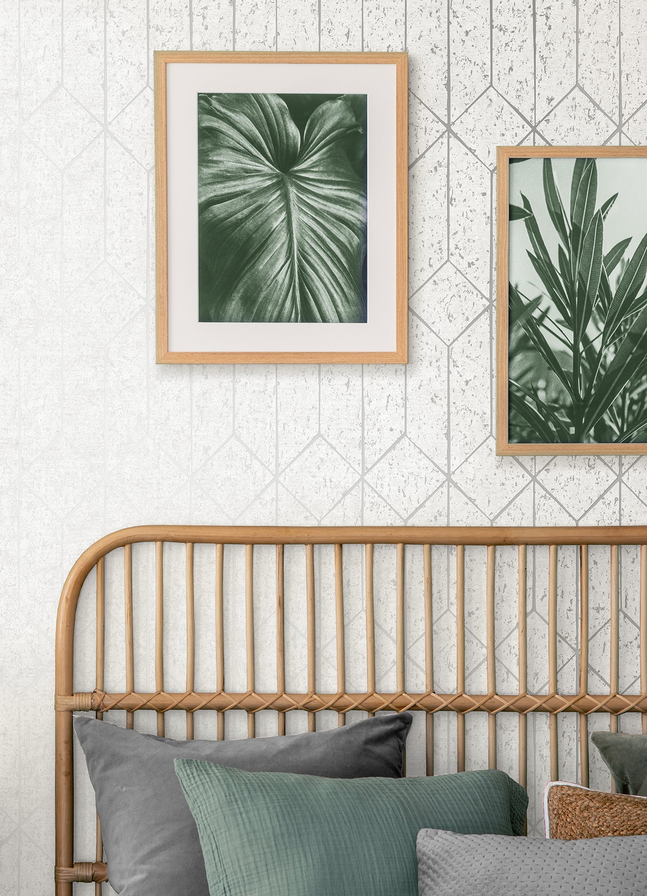 Advantage 4125-26700 Hayden White Concrete Trellis Wallpaper