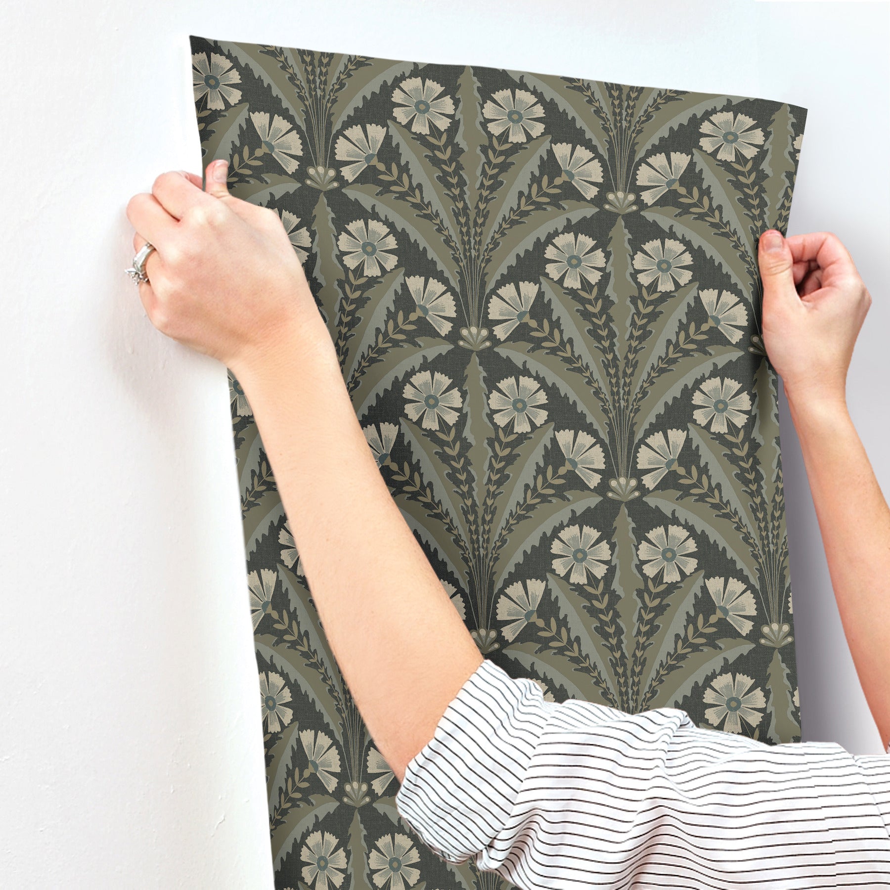 Chesapeake 4169-27601 Tap Root Charcoal Floral Damask Wallpaper