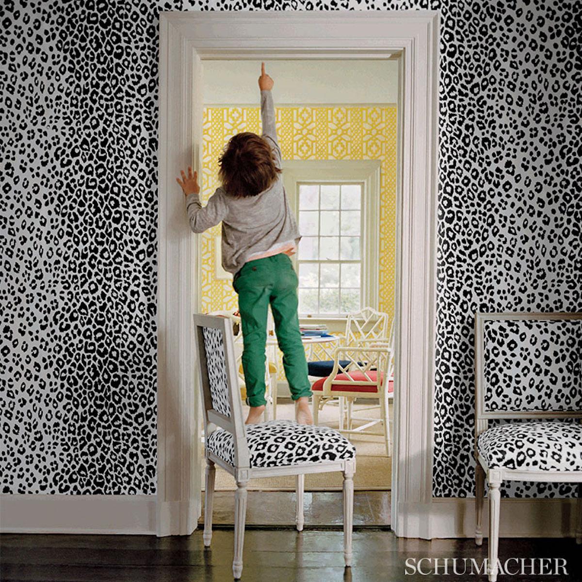 Schumacher 5007012 Iconic Leopard Graphite Wallpaper