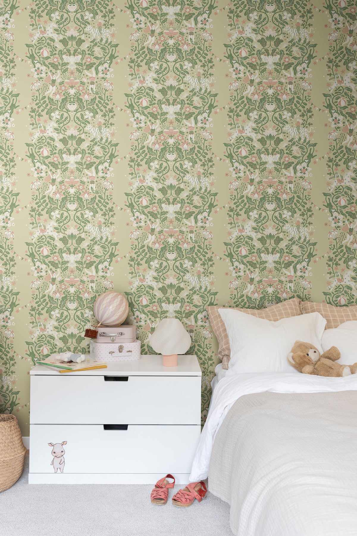 York Wallcoverings MB29026 Cirkus Light Green Wallpaper